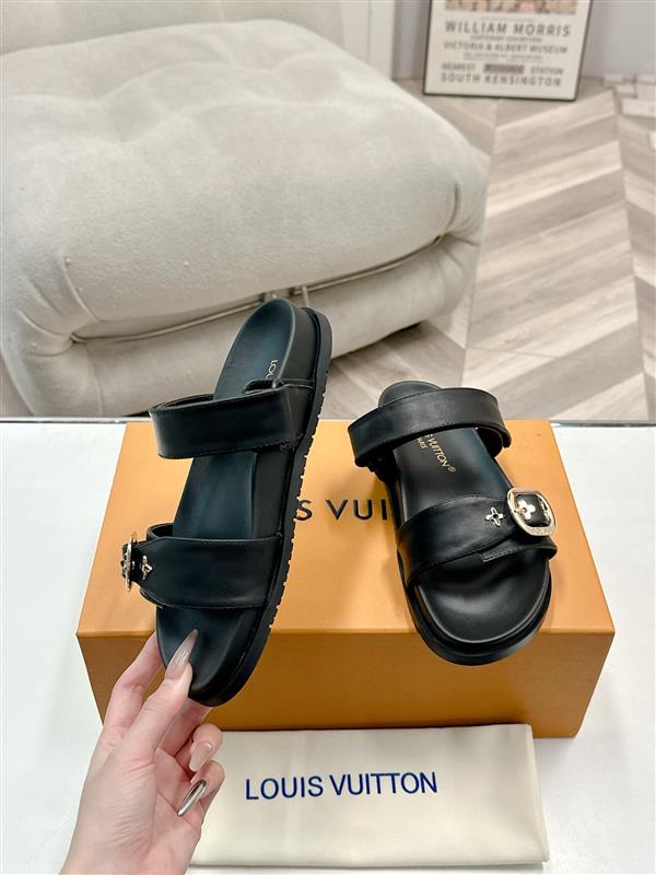 20251128184536102 200